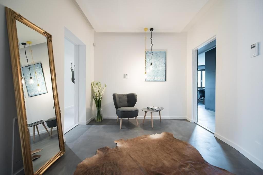 Premium Apartment For Old Town & Jewish Quarter Plus Pool Краков Экстерьер фото