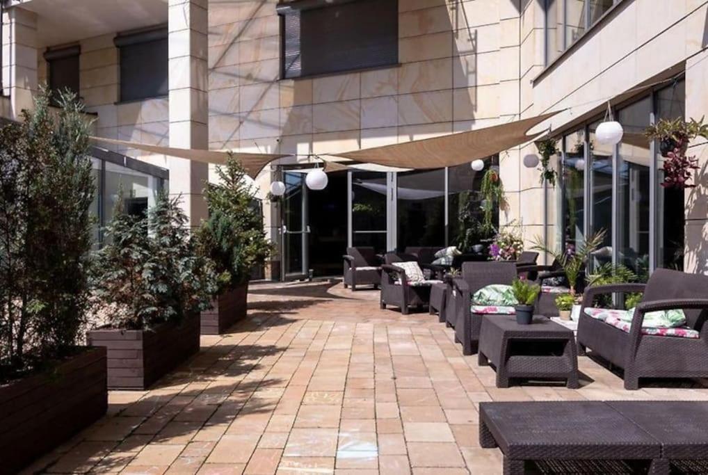 Premium Apartment For Old Town & Jewish Quarter Plus Pool Краков Экстерьер фото